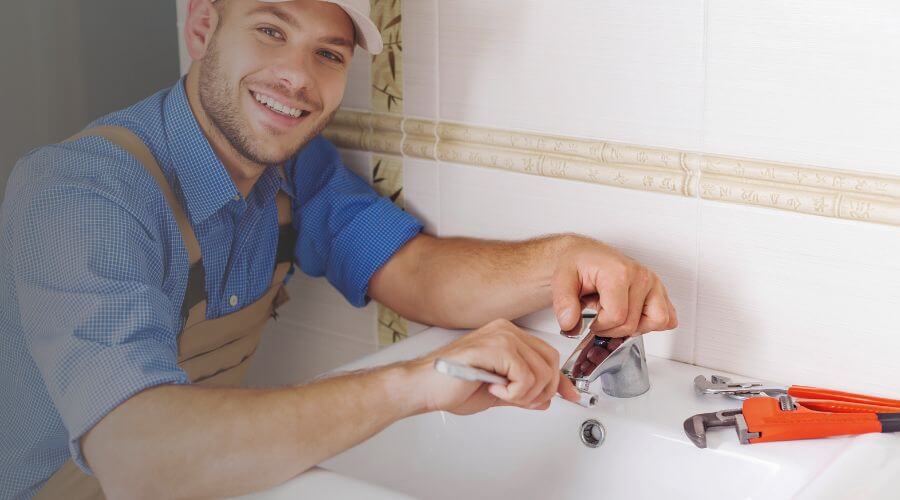 Local annual plumbing maintenance in Dallas Center, IA